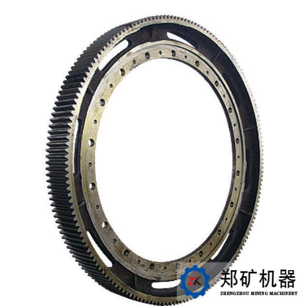 中空轴与简体衔接螺丝松动断裂——使用钢渣球磨机需要注意的事项（5）
