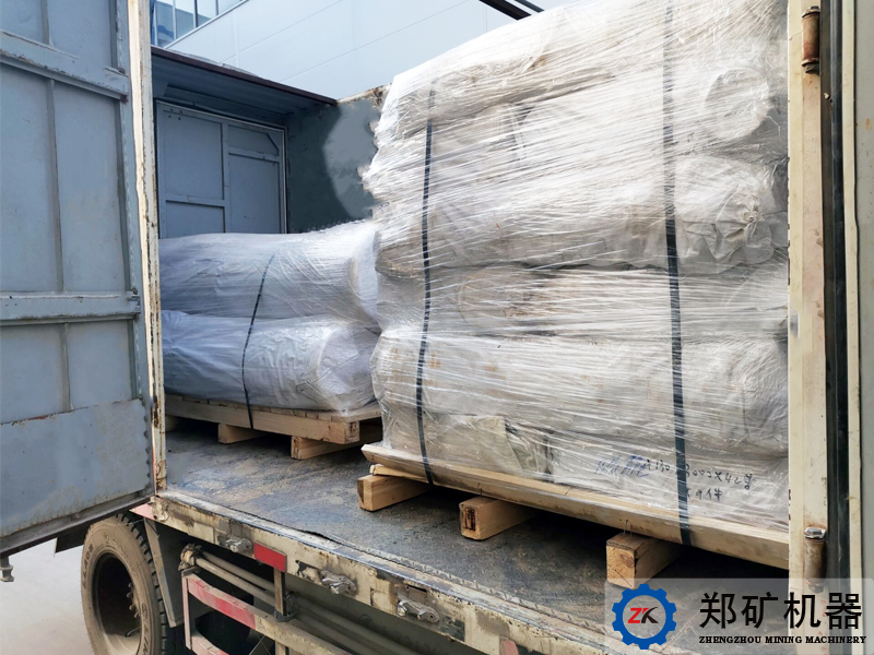 伊朗项目高温布袋除尘器现场图