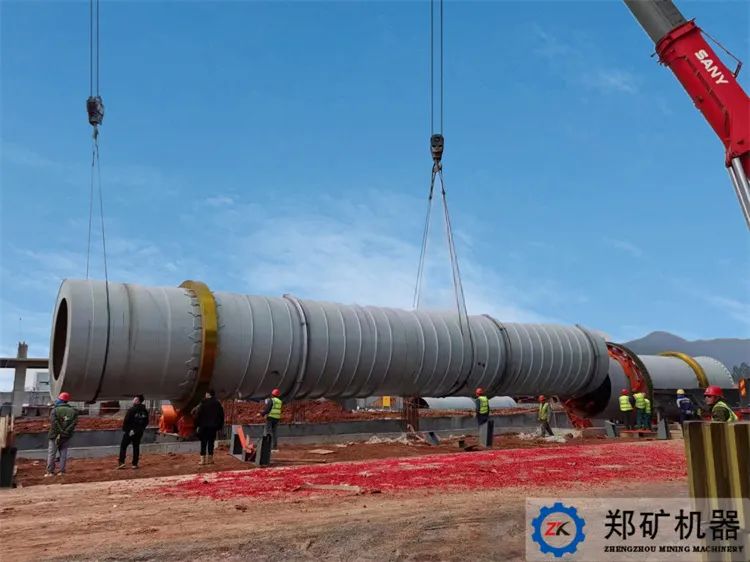 热烈祝贺广东2万吨碳酸锂项目主机设备吊装顺利完成！